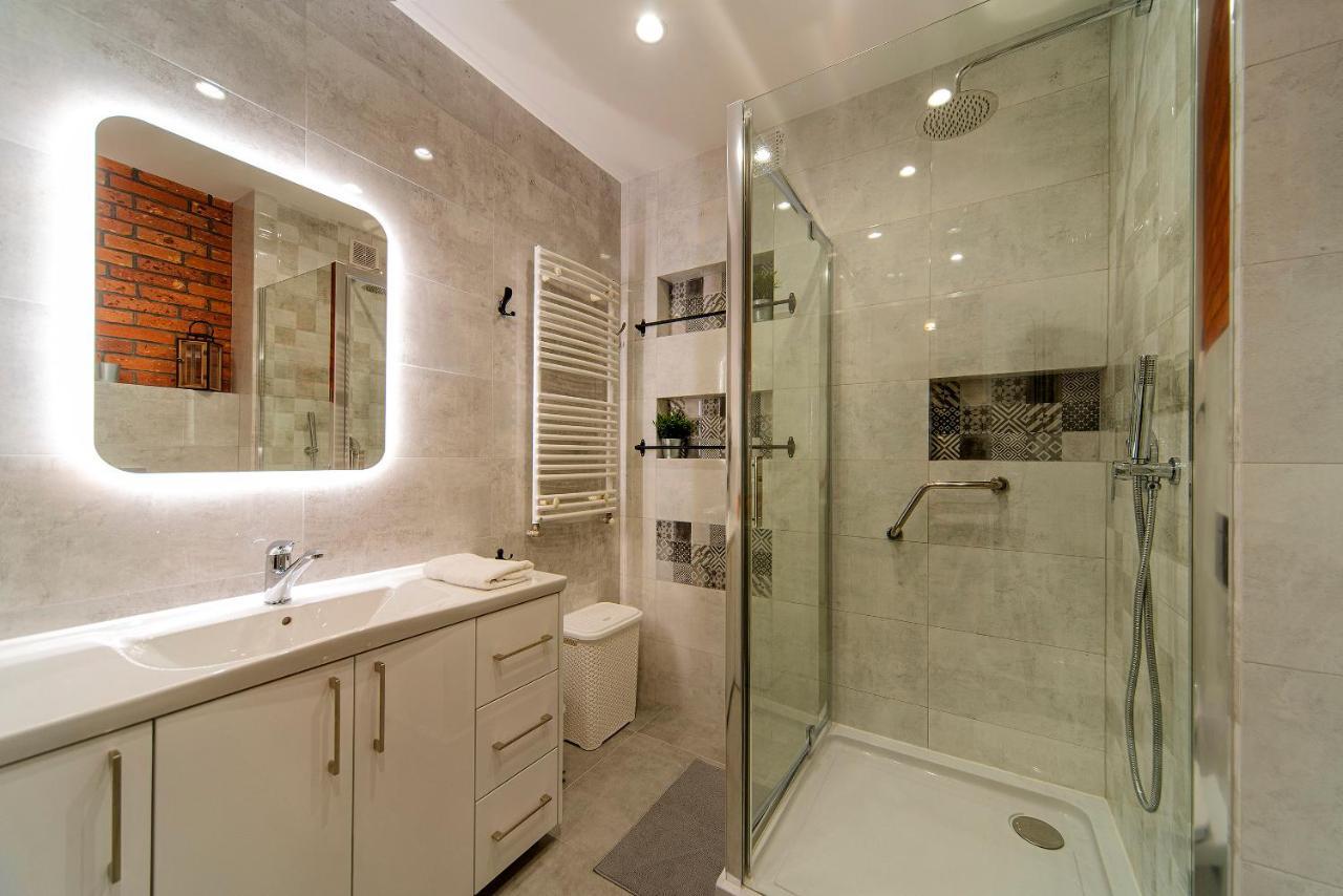 Lodz4Rent - Piotrkowska - Premium Apartment 9,7 - Hopa Lupa 1400M Pieszo !! Esterno foto